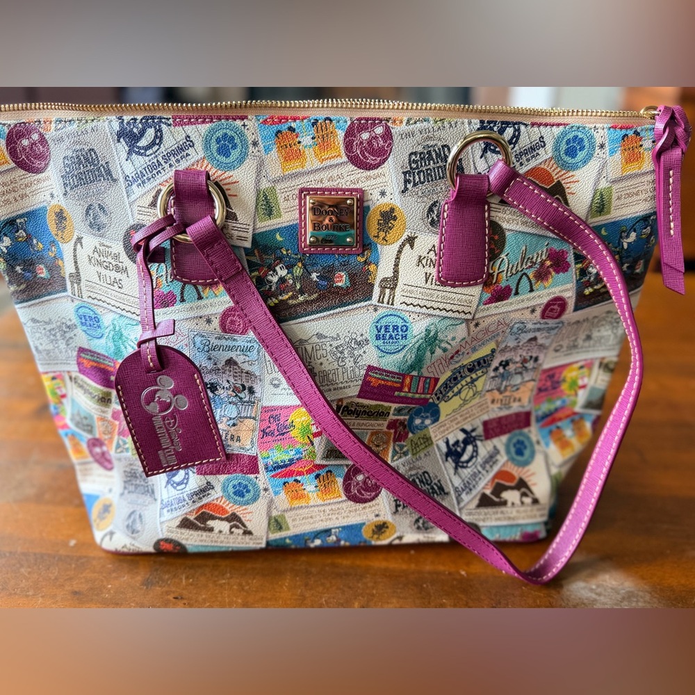 Dooney & Bourke - Disney